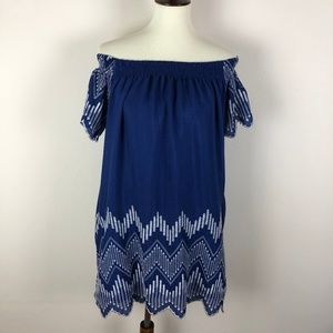 Romeo + Juliet Embroidered Dress Size Small